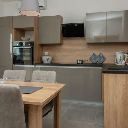 Apartment Apartman Goles