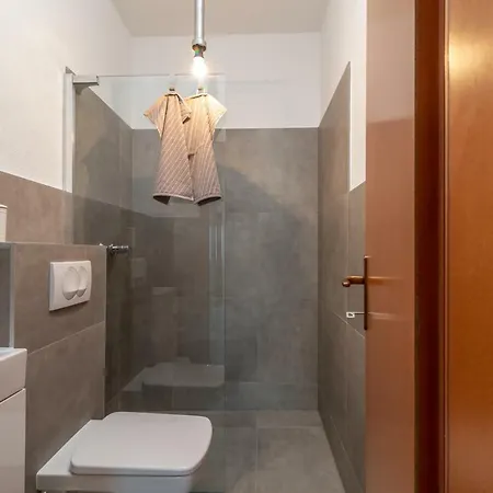 Apartment Apartman Goles Marina