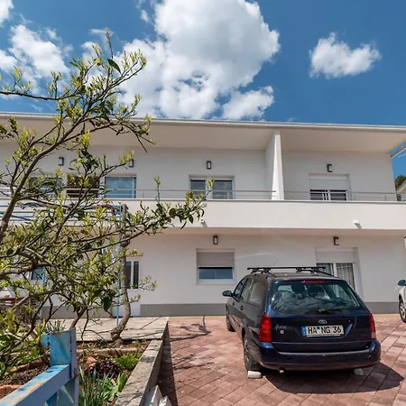 Apartment Apartman Goles *